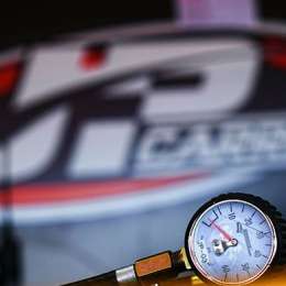 Arenga futbolera en el JP Carrera