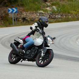 Los consejos para prevenir accidentes en moto