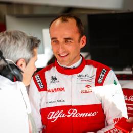 Kubica se mantuvo primero en un día sin grandes tiempos