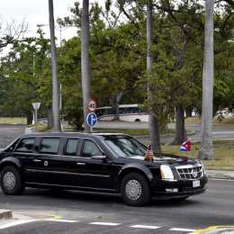 OBAMA ES EL AVISPON VERDE?