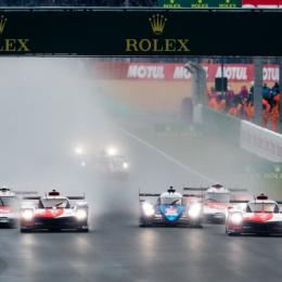 El Toyota N°7 de López lidera tras la primera hora en Le Mans