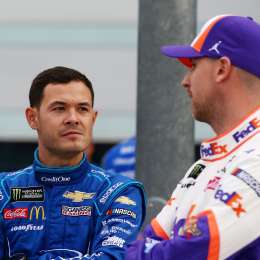 Nascar: Hamlin y Larson firmes candidatos al título