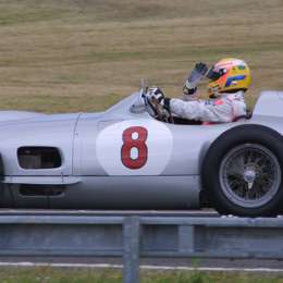 Hamilton y Vettel, con un mimo a Juan Manuel Fangio