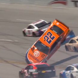 Nascar: Notable victoria de Joey Logano en Kansas