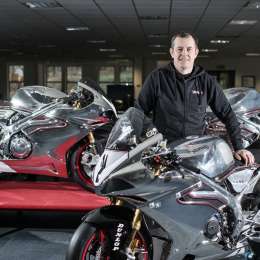 John McGuinness correrá el próximo TT de la Isla de Man en una Norton