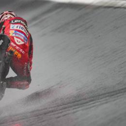 Miller apareció en el cierre del viernes en Valencia