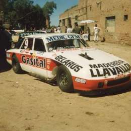 Rifaron una casa y compraron un auto de TC