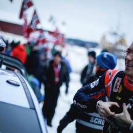 Neuville ganó el Rally de Italia en Cerdeña