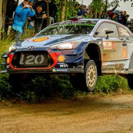 Neuville y Tanak vienen Palo y Palo en Polonia