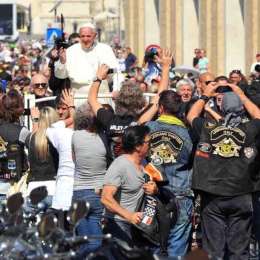 Pilotos del Moto GP visitarán al Papa Francisco