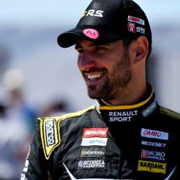 Optimismo y pedido de disculpas en el podio de Viedma