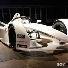 Los pilotos de Porsche mostraron el auto de la Fórmula E
