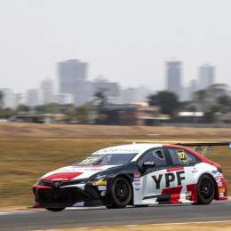 Rossi llegó 19° en la primera final del Stock Car