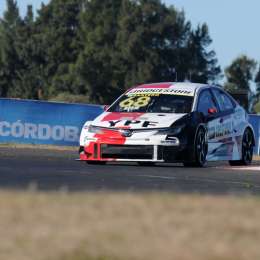 Santero avanzó y ganó la carrera clasificatoria en Paraná