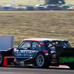 Con nuevo motor por obligación