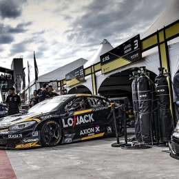 El show de boxes, el show del equipo Renault