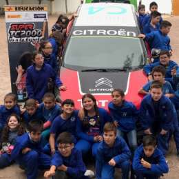 SÚPER TC2000 VA A LA ESCUELA, DE GIRA PATAGÓNICA