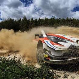 Toyota copa la punta del Rally de Portugal con Tanak a la cabeza