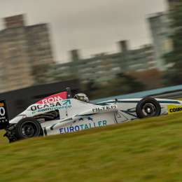 Tiago Pernía lideró el primer entrenamiento