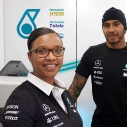 Mujer afroamericana en el podio de Austria