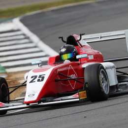 Varrone clasificó en la Fórmula 3 británica