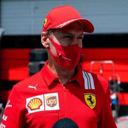 Pole de Vettel en Rusia