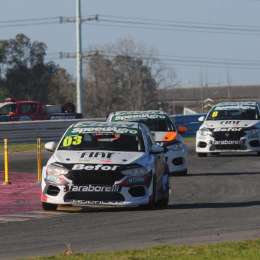 Christian Romero festejó en la segunda carrera de la Fiat Competizione