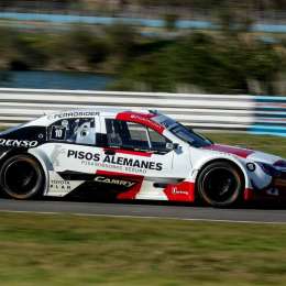 Póker de pole position para Diego Azar