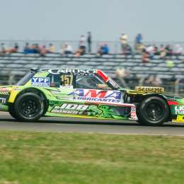 ¿Con qué neumáticos corrió De Benedictis la final?