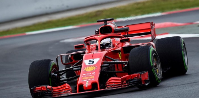 Vettel se quedó con lo mejor del día en Barcelona