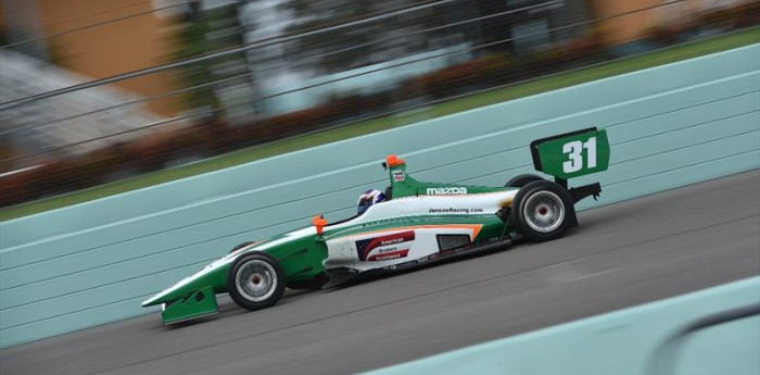 Dapero en los test de Indy Lights