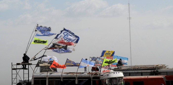 El público se animó al cambio de gomas