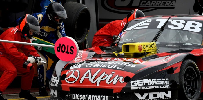 El seguimiento de la carrera de TC al estilo Carburando