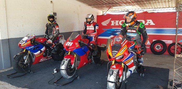 Honda salió a pista