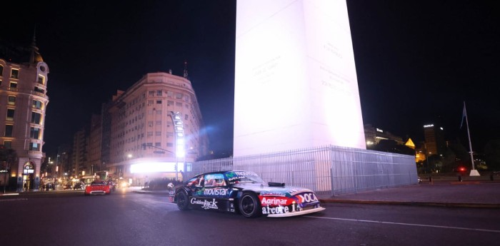 El Turismo Carretera comenzó los festejos en el centro porteño