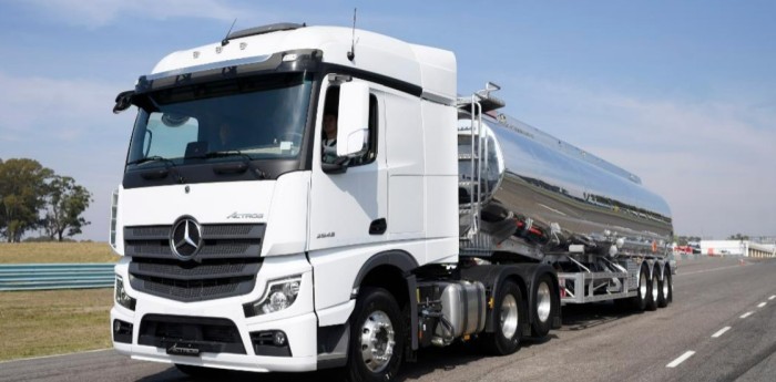 Mercedes-Benz Camiones y Buses presentó el Actros 2545 LS/33