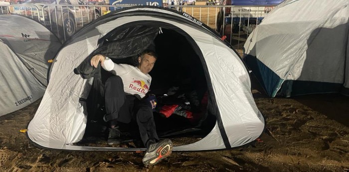 Sebastien Loeb y un difícil reto en plena noche de Al Duwadimi