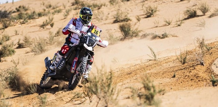 Dakar 2023: Branch dominó la octava etapa en las motos y Benavides finalizó décimo