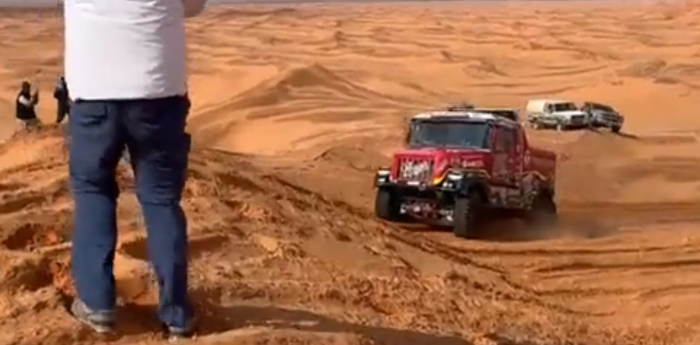 VIDEO: Loprais se lamentó por el accidente mortal en el Dakar 2023 (imágenes sensibles)