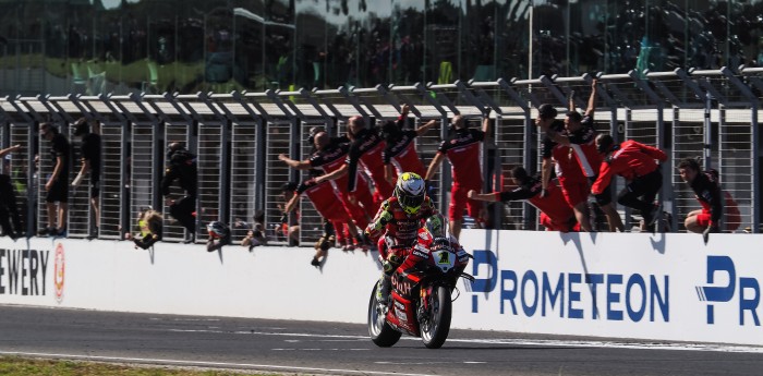 WorldSBK: Álvaro Bautista se llevó todo en Phillip Island