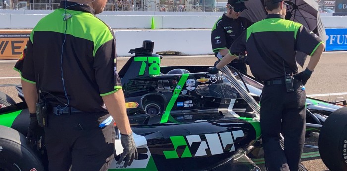 Canapino terminó como el segundo mejor rookie en el primer entrenamiento de la IndyCar