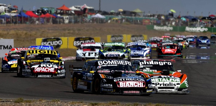 Antes de ir a La Pampa, un piloto de TC no quiso perderse la fiesta de la Scaloneta