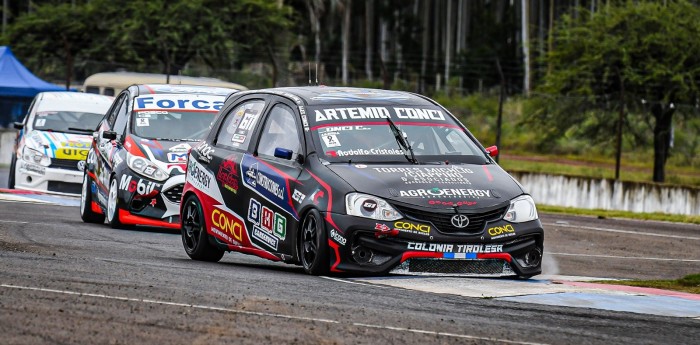 Triunfazo de Iansa con el auto de Conci en la final de la Clase 2 del TN en Concordia