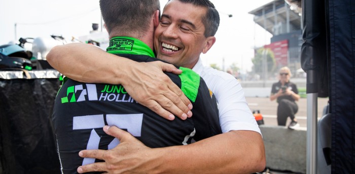 El abrazo del alma de Canapino y Juncos tras un carrerón en Toronto