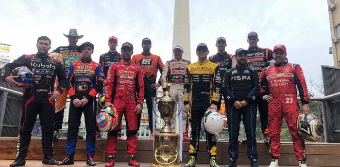 TC: los 12 clasificados a la Copa de Oro ya tienen su foto en el Obelisco