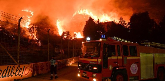 San Luis: fuego a la vera del circuito de Potrero de los Funes