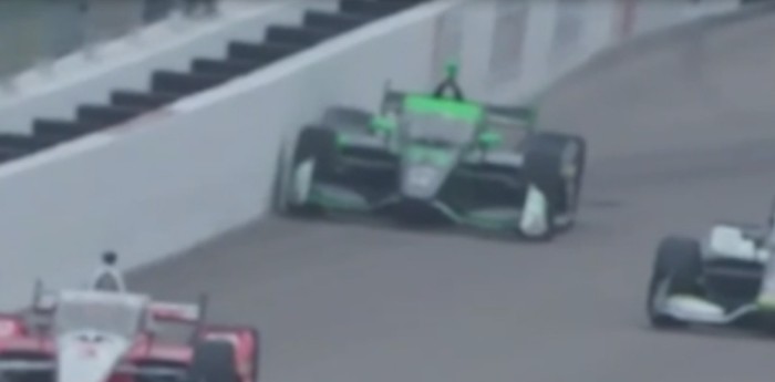 IndyCar: el compañero de Canapino, Callum Ilott, tocó el muro y se complicó su carrera