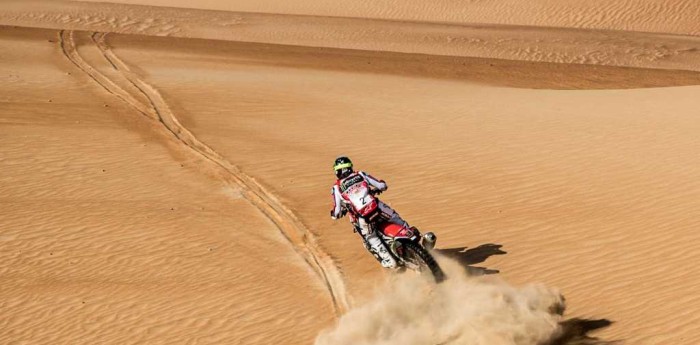 Kevin Benavides alcanza el podio final en el Abu Dhabi Desert Challenge