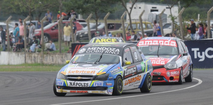 Gonzalo Antolín se prepara para defender la punta en un circuito desconocido.