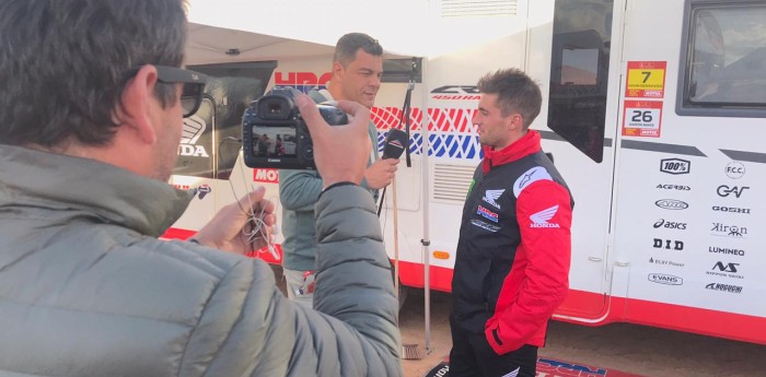 KEVIN BENAVIDES CELEBRA SU CUMPLEAÑOS EN EL DAKAR